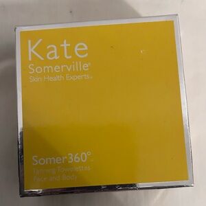 Kate Somerville Somer360° Tanning Towelettes - 4 pack plus exfoliator